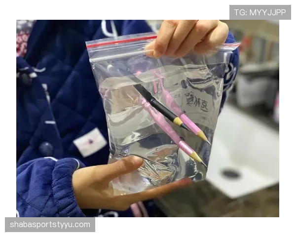 石智勇的衣服又贵成这样？感觉自己穿条塑料袋都比他体面！