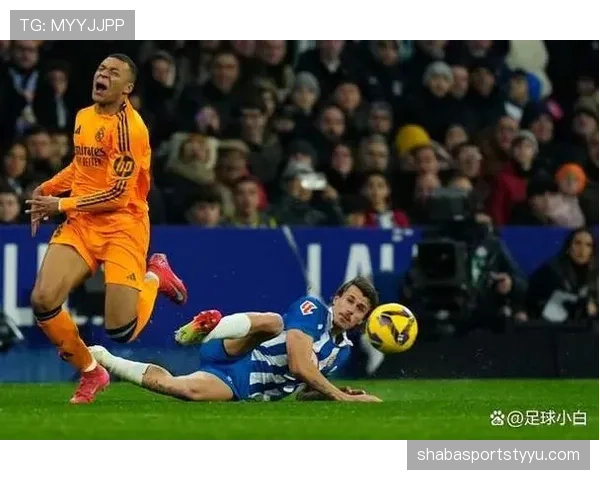 皇马进攻自由度下降导致整体结构稳定性面临考验，赛季走势呈阶段性变化